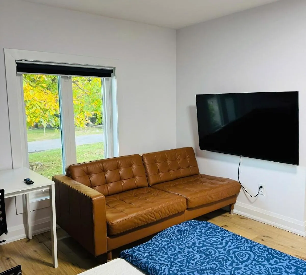 Entire Unit Airport Free Pkg Sep Entrance Newreno Appartement Toronto